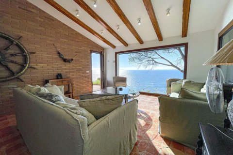 7 bedrooms house for sale in Lloret de Mar, Girona, Catalonia, Spain № 6200 - photo 6