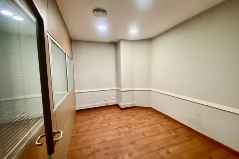 Купить коммерческую недвижимость в Барселона, Испания 457м², № 1627 - фото 5