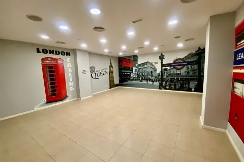 Купить коммерческую недвижимость в Барселона, Испания 457м², № 1627 - фото 9