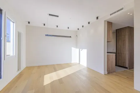 Купить квартиру в Барселона, Испания с 5 комнат, № 1630 - фото 10