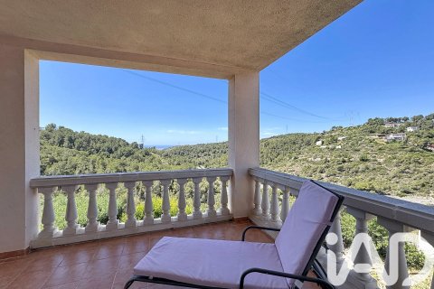 3 bedrooms apartment for sale in Canyelles, Barcelona, Catalonia, Spain № 7332