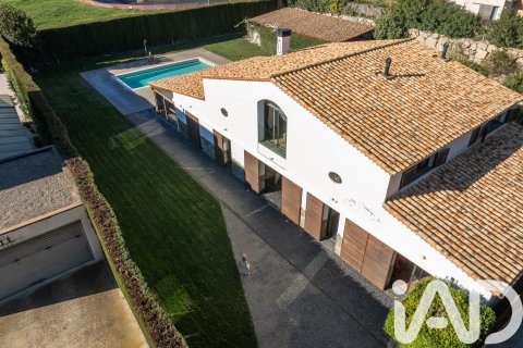 Сasa de 6 dormitorios en venta en Sant Vicenc De Montalt, Barcelona, Cataluña, Spain № 7334 - foto 29