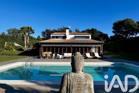 6 chambres house à vendre à Sant Vicenc De Montalt, Barcelona, Catalonia, Spain № 7334