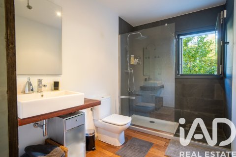 Сasa de 6 dormitorios en venta en Sant Vicenc De Montalt, Barcelona, Cataluña, Spain № 7334 - foto 21