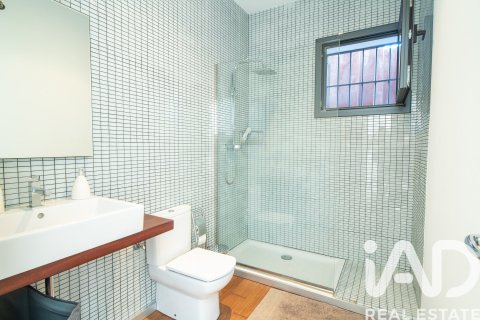 Сasa de 6 dormitorios en venta en Sant Vicenc De Montalt, Barcelona, Cataluña, Spain № 7334 - foto 19