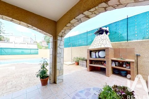 4 bedrooms house for sale in El Vendrell, Tarragona, Catalonia, Spain № 7333 - photo 7
