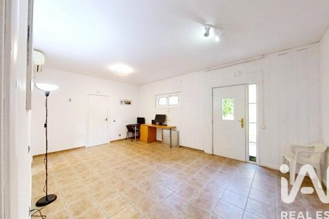 4 bedrooms house for sale in El Vendrell, Tarragona, Catalonia, Spain № 7333 - photo 10