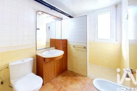 4 bedrooms house for sale in El Vendrell, Tarragona, Catalonia, Spain № 7333 - photo 12
