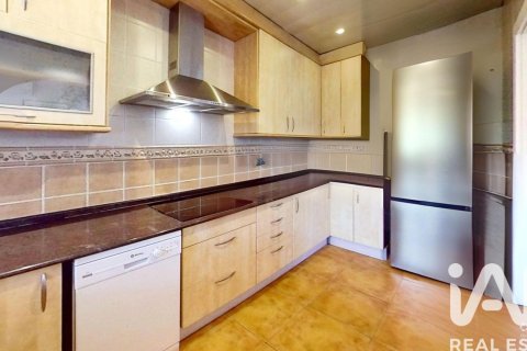 4 bedrooms house for sale in El Vendrell, Tarragona, Catalonia, Spain № 7333 - photo 25