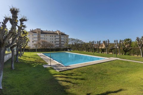 Квартира с 6 спальнями в Сан-Андреу-де-Льяванересе, Барселона, Каталония, Испания № 1590