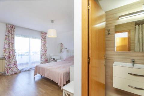 Купить квартиру в Сан-Андреу-де-Льяванерес, Испания с 7 комнат, № 1590 - фото 25