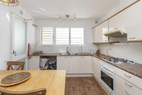 Купить квартиру в Сан-Андреу-де-Льяванерес, Испания с 7 комнат, № 1590 - фото 19