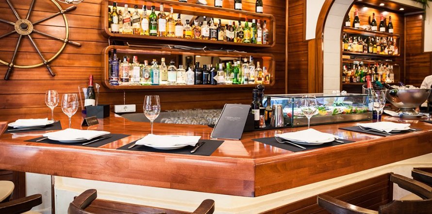 304 m² commercial property à vendre à Barcelona, Catalonia, Spain № 1589