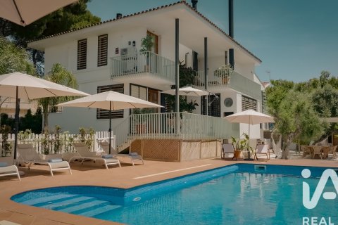 Дом с 6 спальнями в Торредембарре, Таррагона, Каталония, Испания № 4672