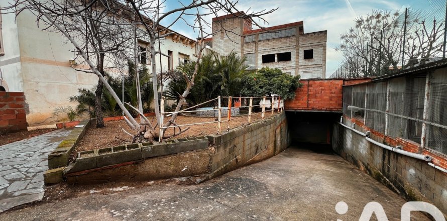 Коммерческая недвижимость 969м² в Сан-Висенсе дельсе Хортсе, Барселона, Каталония, Испания № 4666