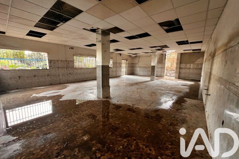 Купить коммерческую недвижимость в Сан-Висенс дельс Хортс, Испания 969м², № 4666 - фото 11