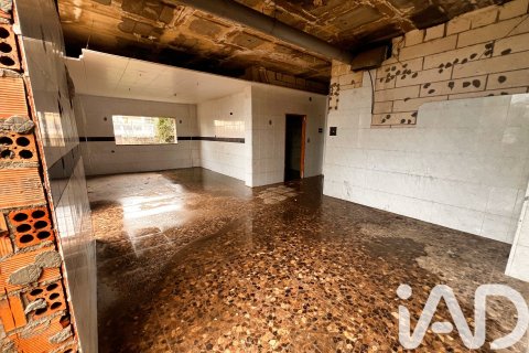 Купить коммерческую недвижимость в Сан-Висенс дельс Хортс, Испания 969м², № 4666 - фото 17