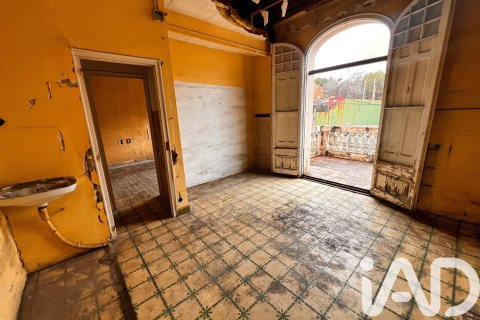 Купить коммерческую недвижимость в Сан-Висенс дельс Хортс, Испания 969м², № 4666 - фото 18