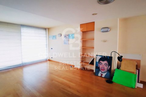 564 sq.m. commercial property for sale in Barcelona, Catalonia, Spain № 5533 - photo 13