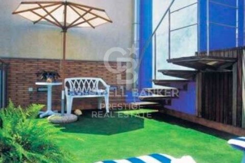 564 sq.m. commercial property for sale in Barcelona, Catalonia, Spain № 5533 - photo 2