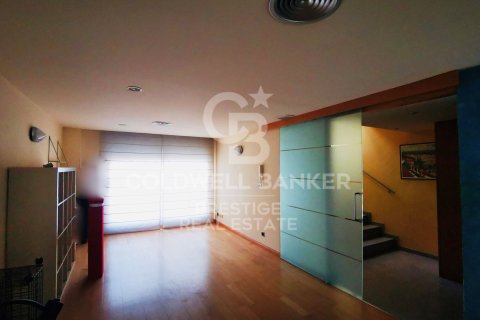 564 sq.m. commercial property for sale in Barcelona, Catalonia, Spain № 5533 - photo 4