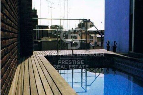 564 sq.m. commercial property for sale in Barcelona, Catalonia, Spain № 5533 - photo 1