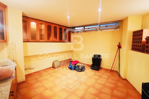 564 sq.m. commercial property for sale in Barcelona, Catalonia, Spain № 5533 - photo 15