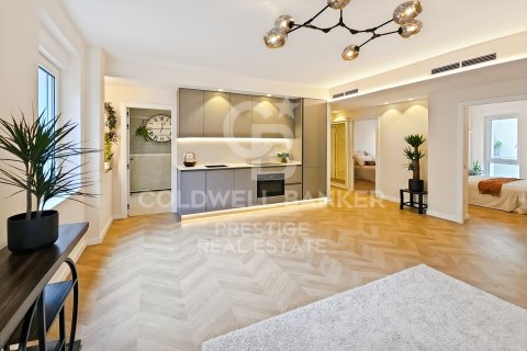 3 bedrooms apartment for sale in Barcelona, Catalonia, Spain № 5536 - photo 6