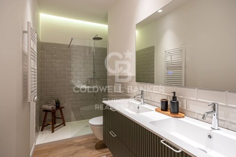 2 bedrooms apartment for sale in Barcelona, Catalonia, Spain № 5537 - photo 18