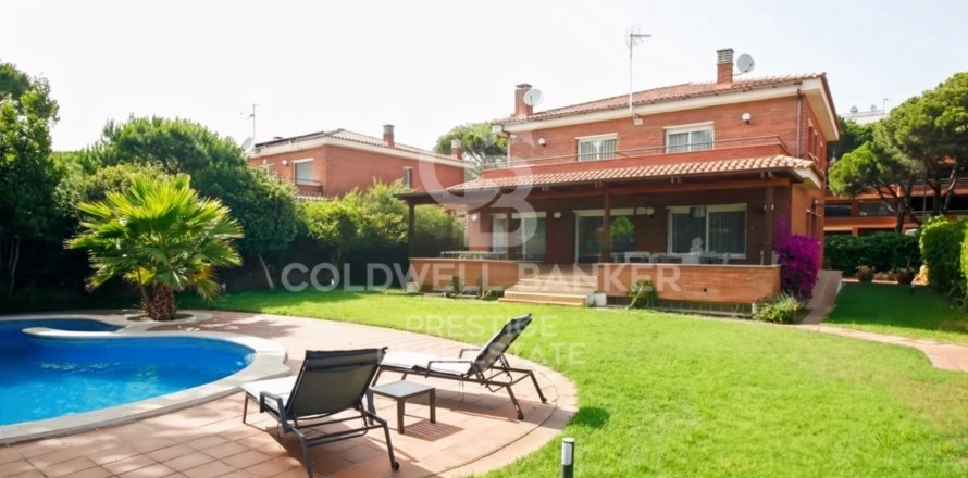 6 bedrooms house for sale in Gava, Barcelona, Catalonia, Spain № 5534