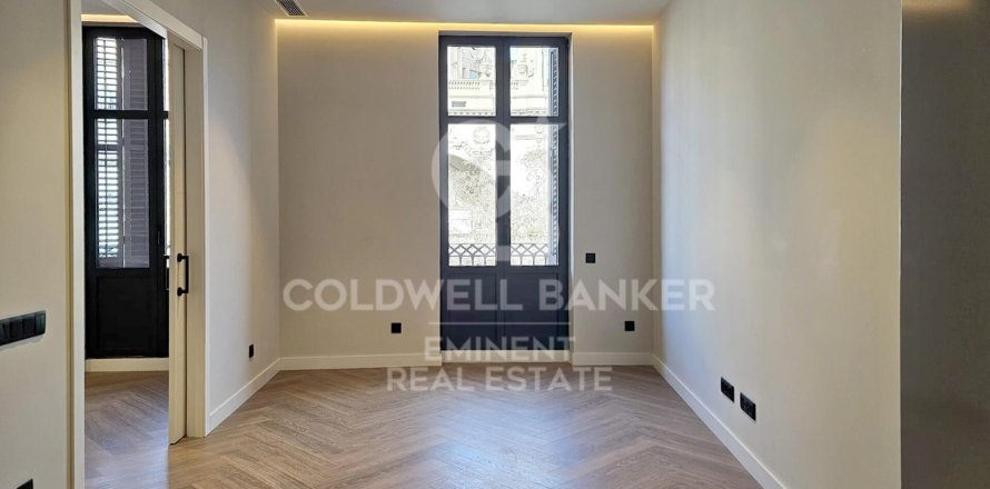 2 bedrooms apartment for sale in Barcelona, Catalonia, Spain № 5290