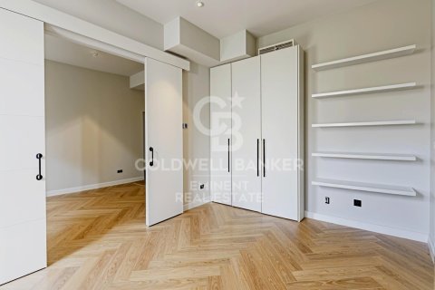 2 bedrooms apartment for sale in Barcelona, Catalonia, Spain № 5290 - photo 11