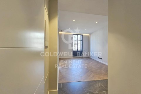 2 bedrooms apartment for sale in Barcelona, Catalonia, Spain № 5290 - photo 15