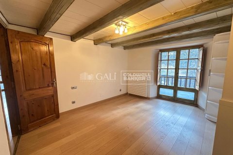 3 bedrooms house for rent in Principado De Andorra (Ninguna Poblacion Tiene C.P.), Lleida, Catalonia, Spain № 6136 - photo 8
