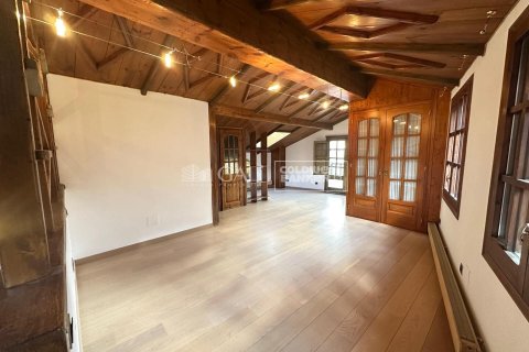 3 bedrooms house for rent in Principado De Andorra (Ninguna Poblacion Tiene C.P.), Lleida, Catalonia, Spain № 6136 - photo 9