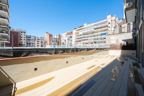 2 chambres apartment à vendre à Barcelona, Catalonia, Spain № 2878 - photo 4