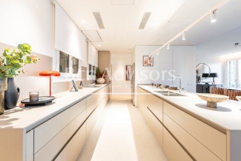 Купить квартиру в Барселона, Испания с 2 спальни, № 2883 - фото 13