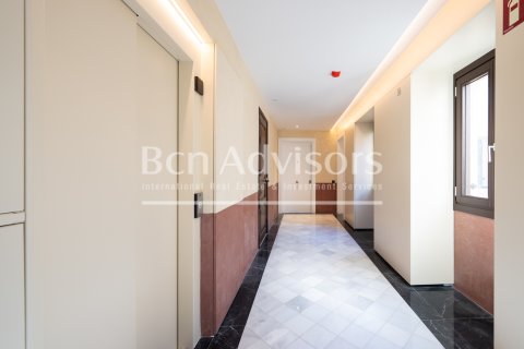 Купить пентхаус в Барселона, Испания с 2 спальни, № 2879 - фото 28