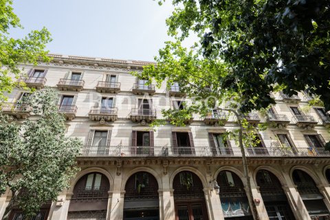 Купить пентхаус в Барселона, Испания с 2 спальни, № 2882 - фото 19