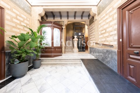 Купить пентхаус в Барселона, Испания с 2 спальни, № 2882 - фото 17