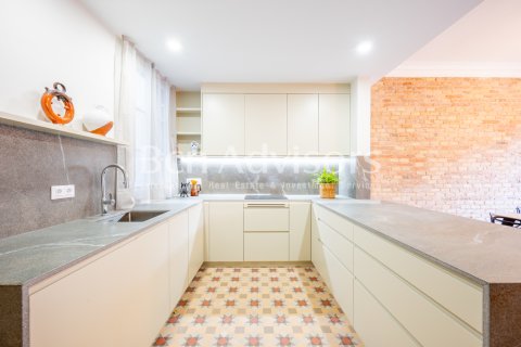 Купить квартиру в Барселона, Испания с 3 спальни, 128м², № 2881 - фото 15