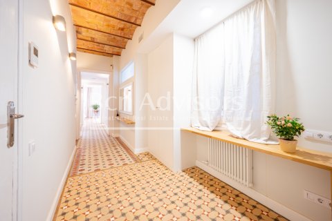 Купить квартиру в Барселона, Испания с 3 спальни, 128м², № 2881 - фото 21