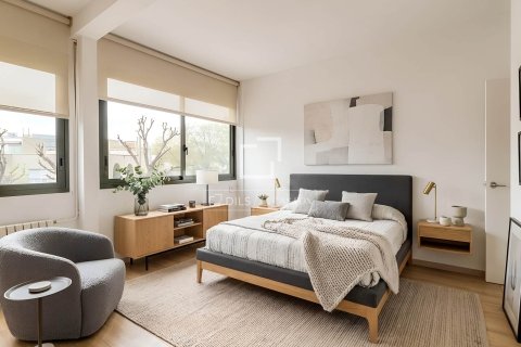 Apartamento de 4 dormitorios en venta en Barcelona, Cataluña, Spain № 6546 - foto 4