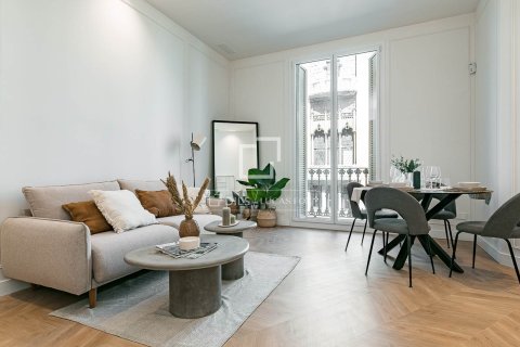 2 bedrooms apartment for sale in Barcelona, Catalonia, Spain № 6548