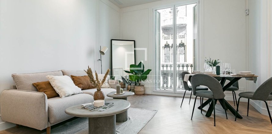 2 bedrooms apartment for sale in Barcelona, Catalonia, Spain № 6548