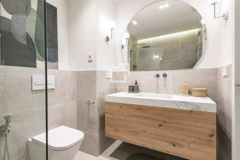 2 bedrooms apartment for sale in Barcelona, Catalonia, Spain № 6548 - photo 9