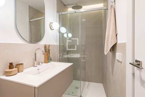 2 bedrooms apartment for sale in Barcelona, Catalonia, Spain № 6548 - photo 16