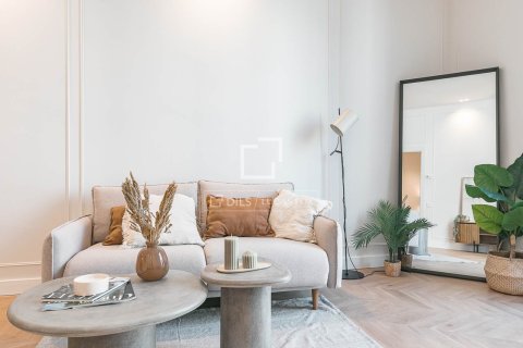 2 bedrooms apartment for sale in Barcelona, Catalonia, Spain № 6548 - photo 29