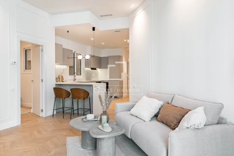 2 bedrooms apartment for sale in Barcelona, Catalonia, Spain № 6548 - photo 28