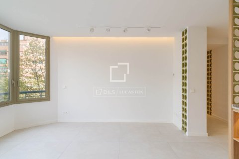 3 bedrooms apartment for sale in Barcelona, Catalonia, Spain № 6552 - photo 13